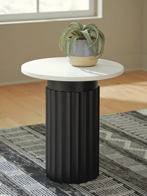 Wainstone Accent Table - Home Furniture And More (Brentwood, MD)