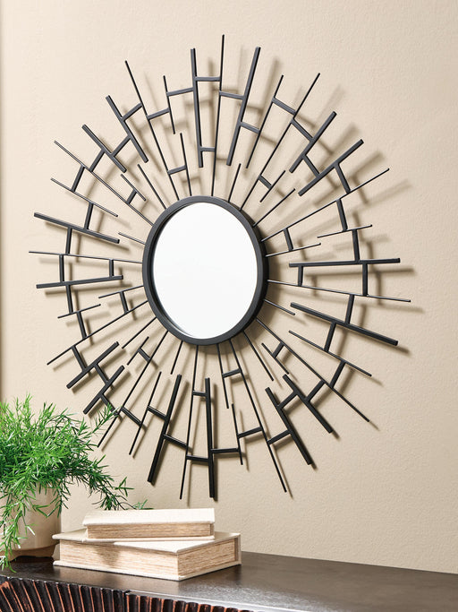 Garrenworth Accent Mirror - Home Furniture And More (Brentwood, MD)