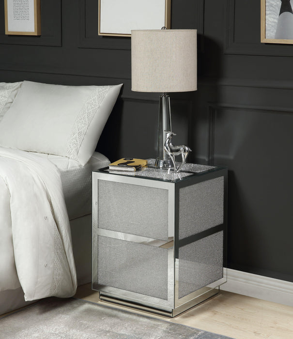 Lavina Mirrored & Faux Diamonds End Table - Home Furniture And More (Brentwood, MD)