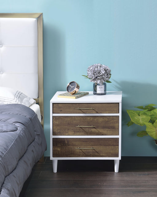 Lurel White & Weathered Oak Accent Table - Home Furniture And More (Brentwood, MD)