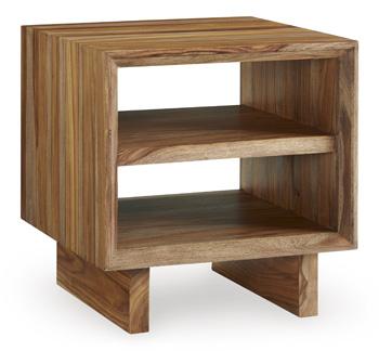 Dressonni End Table - Home Furniture And More (Brentwood, MD)
