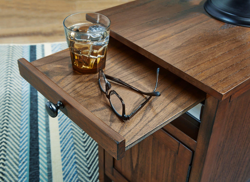 Treytown Chairside End Table - Home Furniture And More (Brentwood, MD)