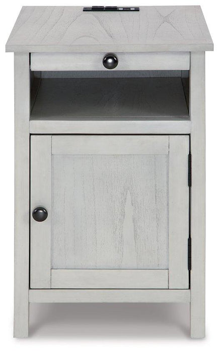 Treytown Chairside End Table - Home Furniture And More (Brentwood, MD)