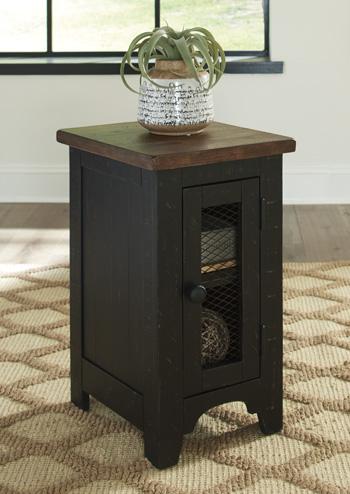 Valebeck End Table Set - Home Furniture And More (Brentwood, MD)
