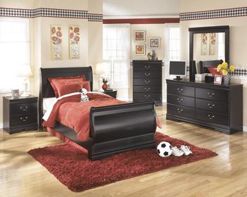 Huey Vineyard Dresser - Home Furniture And More (Brentwood, MD)