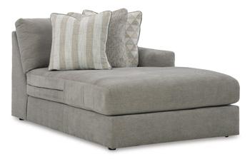 Avaliyah Sectional with Chaise - Home Furniture And More (Brentwood, MD)