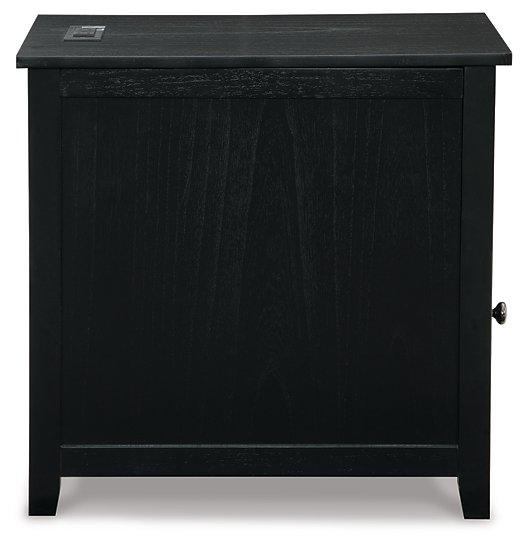 Treytown Chairside End Table - Home Furniture And More (Brentwood, MD)