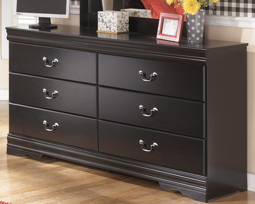 Huey Vineyard Dresser - Home Furniture And More (Brentwood, MD)