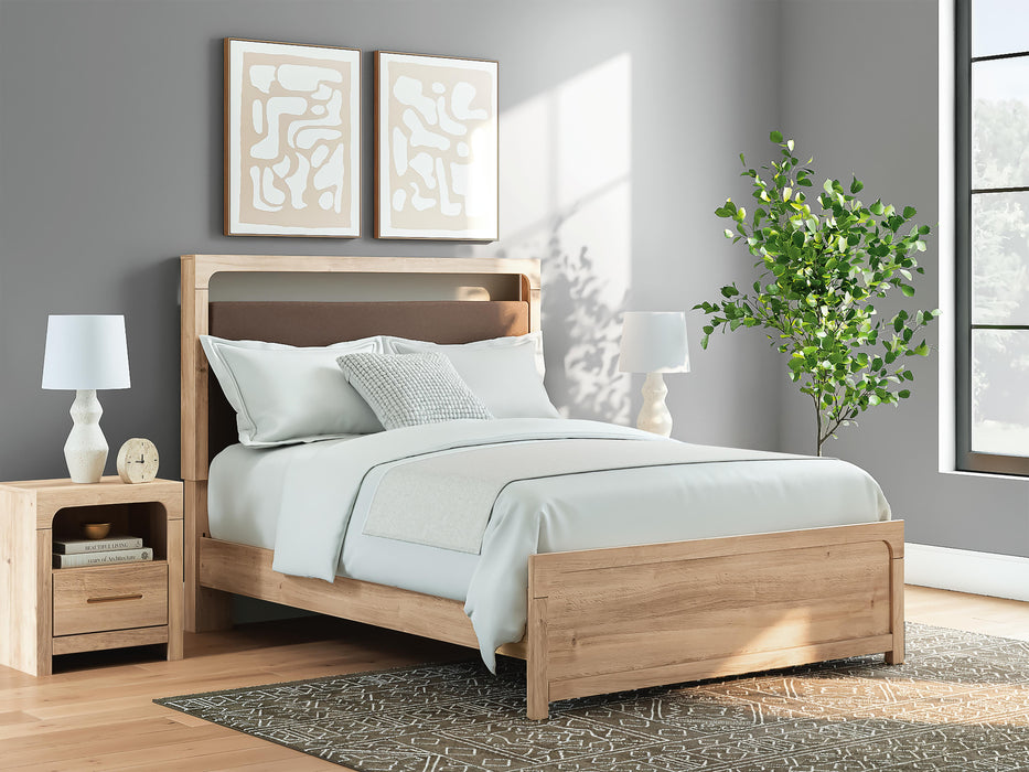 Kinlanni Bedroom Set - Home Furniture And More (Brentwood, MD)
