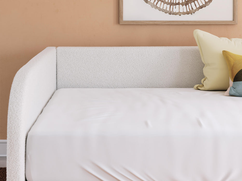Arloster Upholstered Bed - Home Furniture And More (Brentwood, MD)