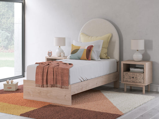 Arloster Upholstered Bed - Home Furniture And More (Brentwood, MD)