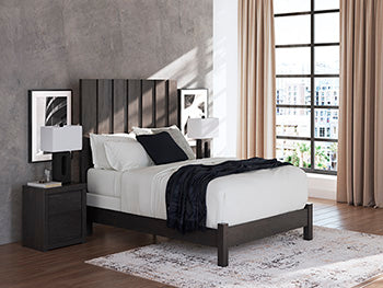 Fraluna Bed - Home Furniture And More (Brentwood, MD)