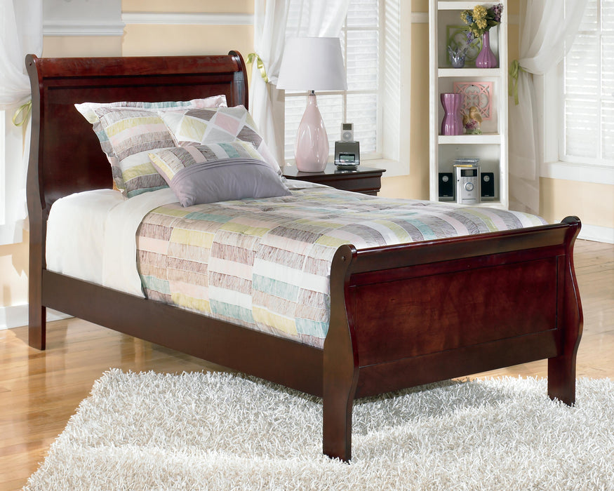 Alisdair Bedroom Set - Home Furniture And More (Brentwood, MD)