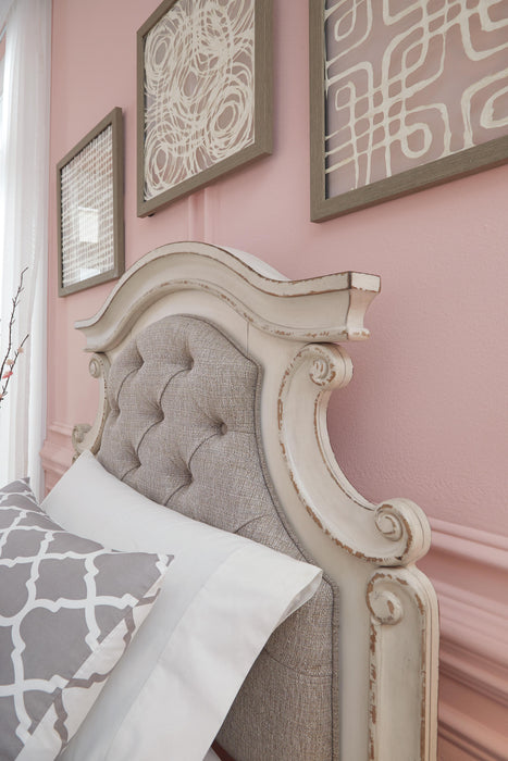 Realyn Upholstered Bed - Home Furniture And More (Brentwood, MD)