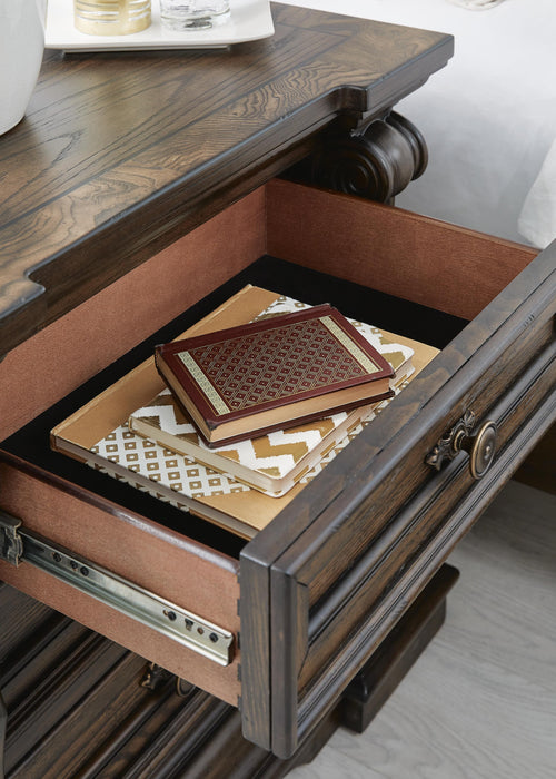 Maylee Bedroom Set - Home Furniture And More (Brentwood, MD)