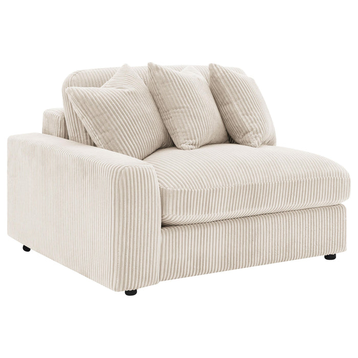 Blaine Sectional Sofa - Home Furniture And More (Brentwood, MD)