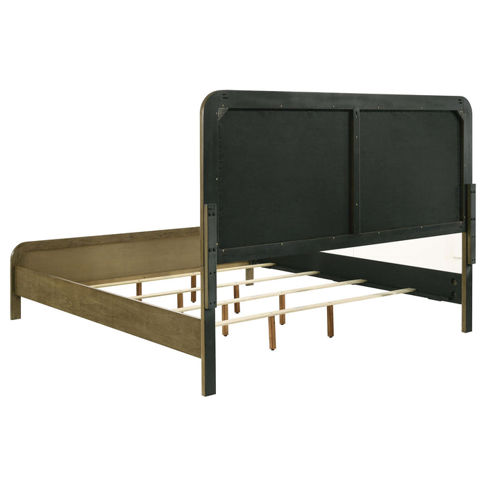 Amsbury Panel Bed - Home Furniture And More (Brentwood, MD)