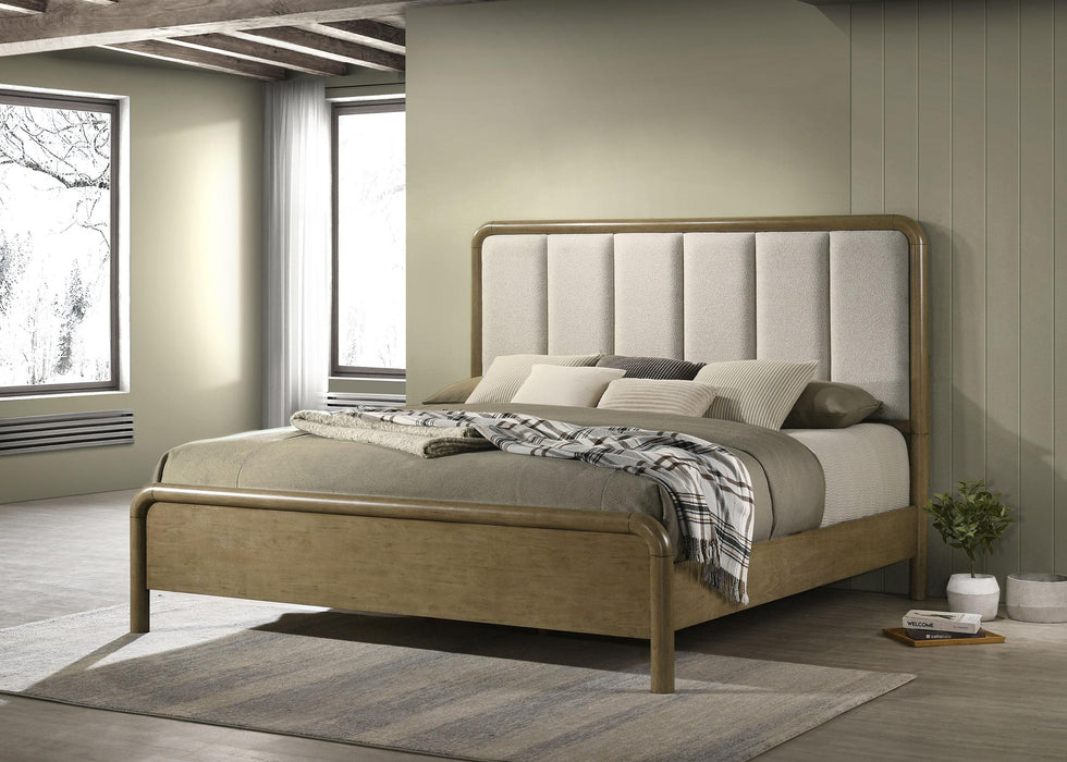Amsbury Panel Bed - Home Furniture And More (Brentwood, MD)