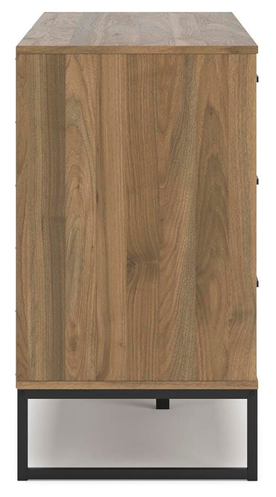 Deanlow Bedroom Package - Home Furniture And More (Brentwood, MD)