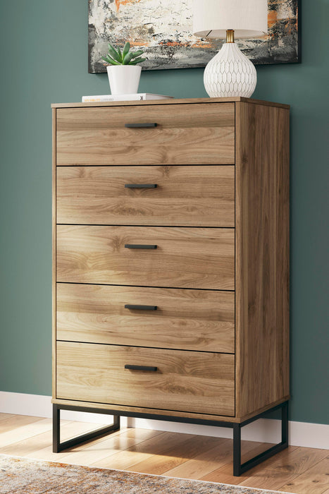 Deanlow Chest of Drawers - Home Furniture And More (Brentwood, MD)