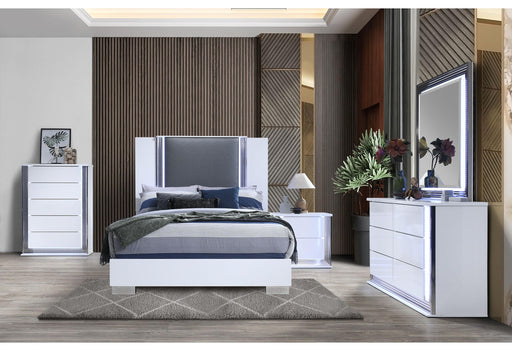 YLIME SMOOTH WHITE DRESSER, MIRROR, NIGHTSTAND - Home Furniture And More (Brentwood, MD)