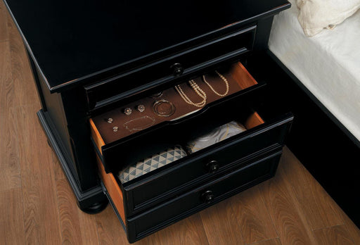 Laurelin 3 Drawer Nightstand in Black 1714BK-4 - Home Furniture And More (Brentwood, MD)