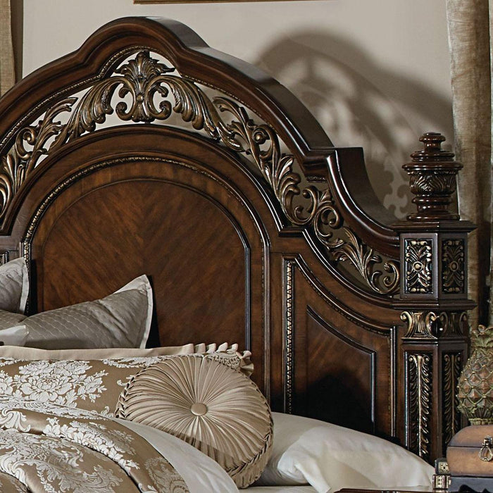 Catalonia Queen Poster Bed in Cherry 1824-1 - Home Furniture And More (Brentwood, MD)