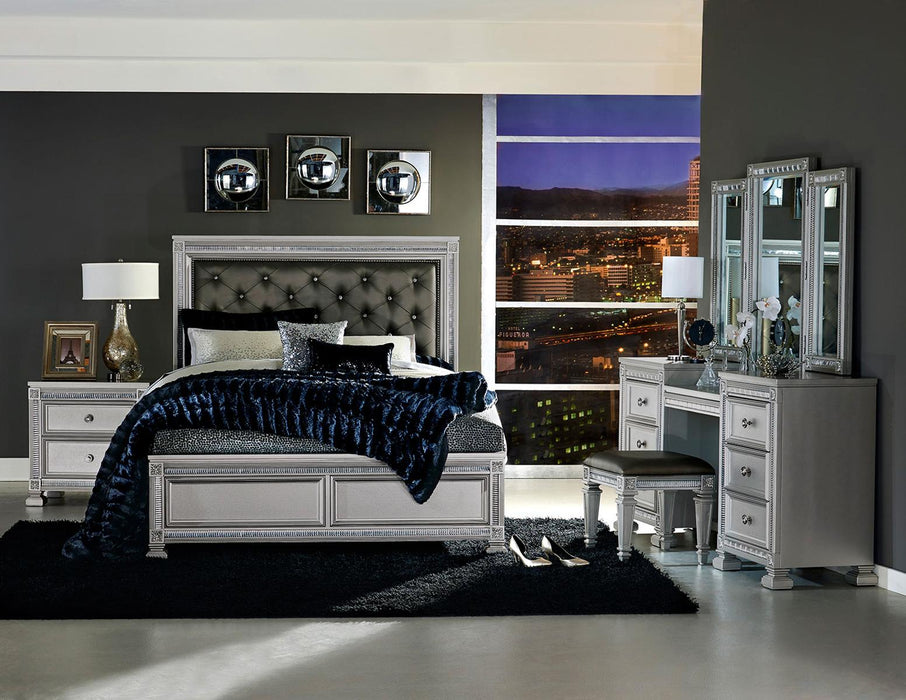 Bevelle Queen Upholstered Panel Bed in Silver 1958-1 - Home Furniture And More (Brentwood, MD)