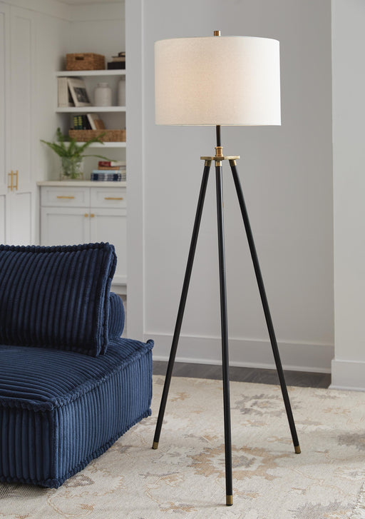 Cashner Floor Lamp - Home Furniture And More (Brentwood, MD)