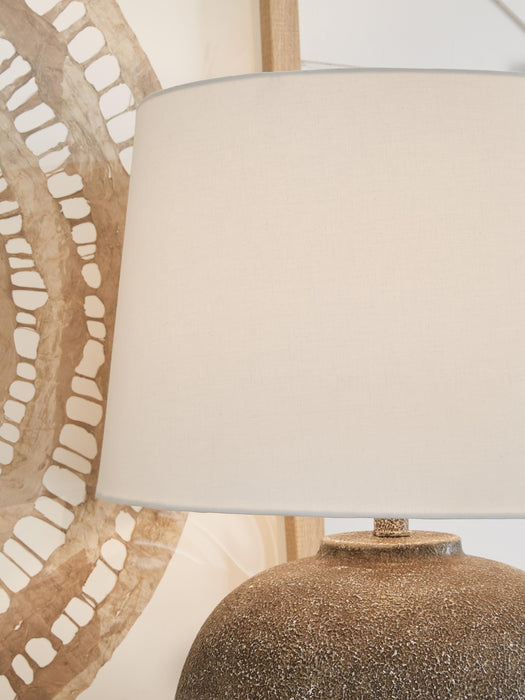 Neavesboro Lamp Set - Home Furniture And More (Brentwood, MD)