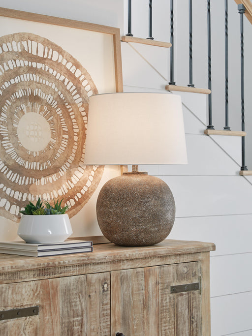 Neavesboro Lamp Set - Home Furniture And More (Brentwood, MD)