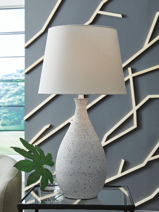 Wyattford Table Lamp - Home Furniture And More (Brentwood, MD)