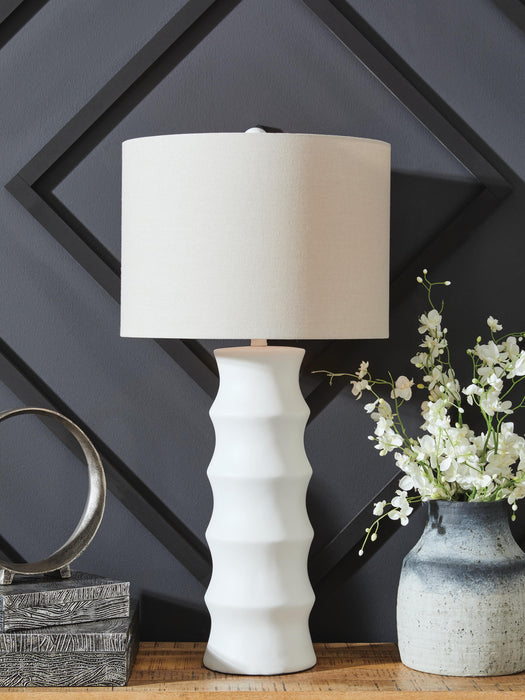 Veraleigh Table Lamp - Home Furniture And More (Brentwood, MD)