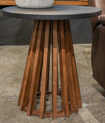 Kallari End Table - Home Furniture And More (Brentwood, MD)