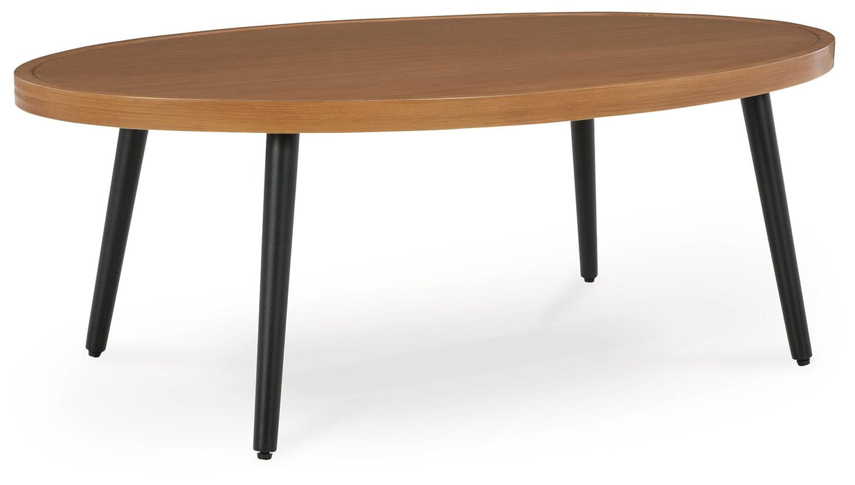 Horizon Hall Outdoor Coffee Table - Home Furniture And More (Brentwood, MD)
