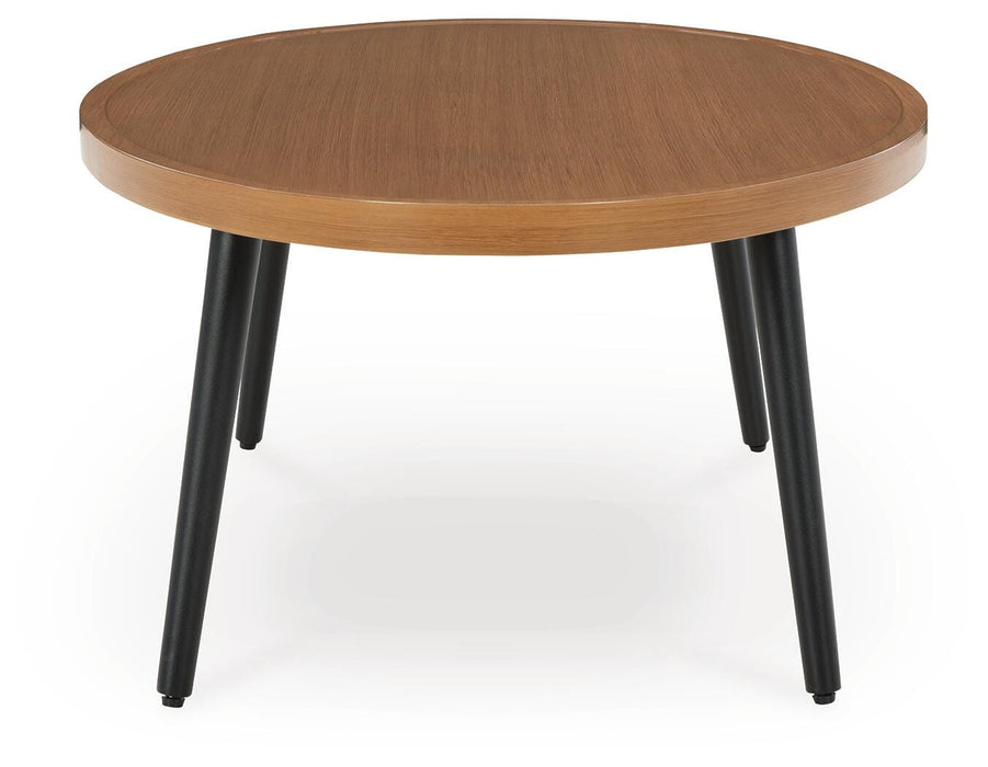 Horizon Hall Outdoor Coffee Table - Home Furniture And More (Brentwood, MD)