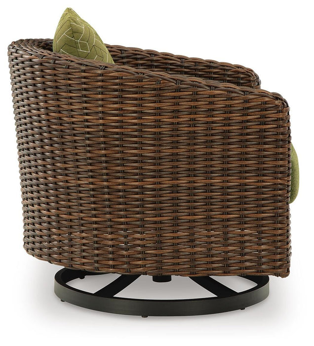 Horizon Hall Outdoor Package - Home Furniture And More (Brentwood, MD)