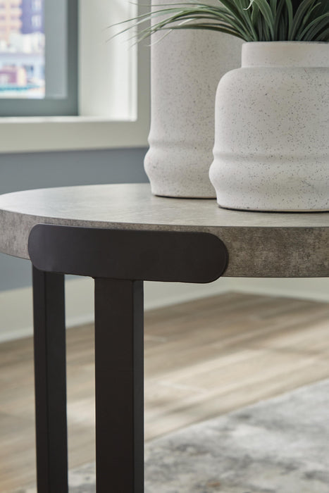 Darthurst Table (Set of 3) - Home Furniture And More (Brentwood, MD)