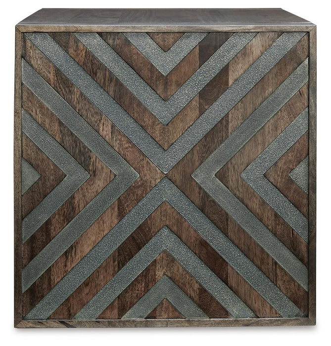 Dreggan End Table - Home Furniture And More (Brentwood, MD)