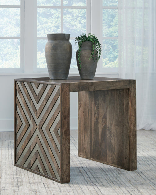 Dreggan End Table - Home Furniture And More (Brentwood, MD)