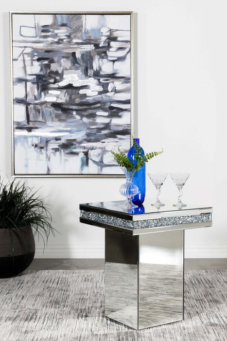 Elora Side Table